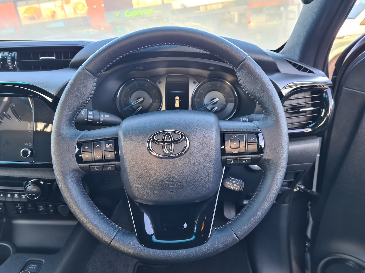 Used Toyota Hilux for sale - 76523603: Photo 7