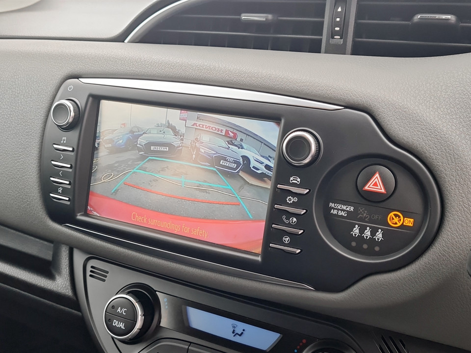 Used Toyota Yaris 2018 for sale - 78009088: Photo 30