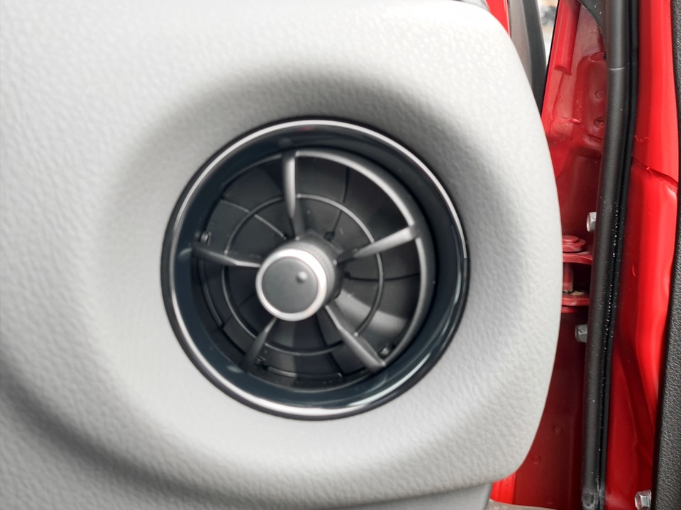 Used Toyota Yaris 2018 for sale - 78009088: Photo 31