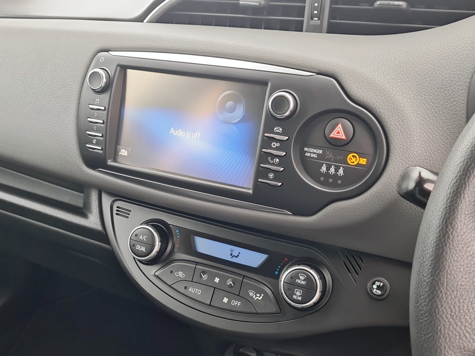 Used Toyota Yaris 2018 for sale - 78009088: Photo 32