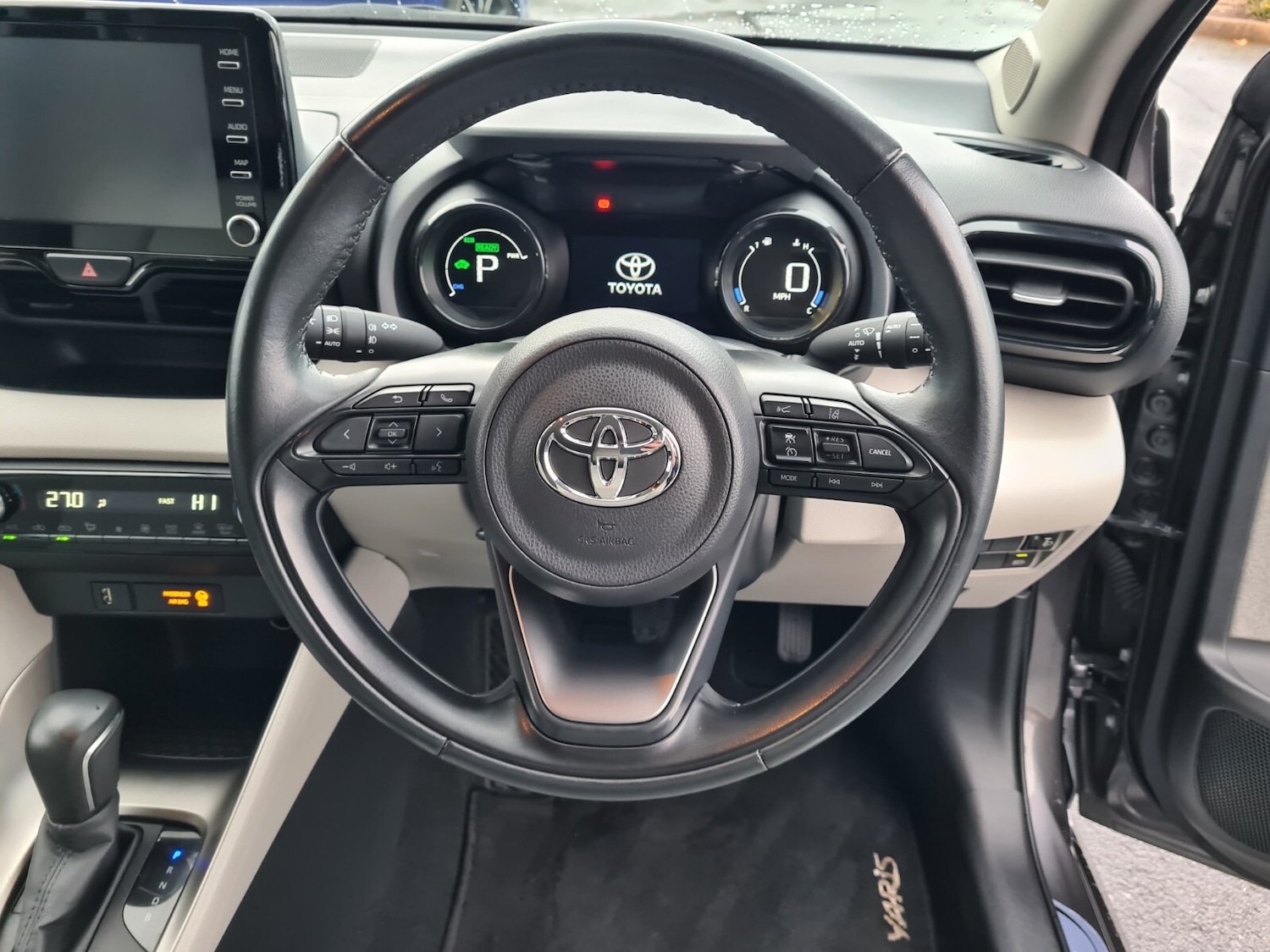 Used Toyota Yaris 2022 for sale - 76315811: Photo 11