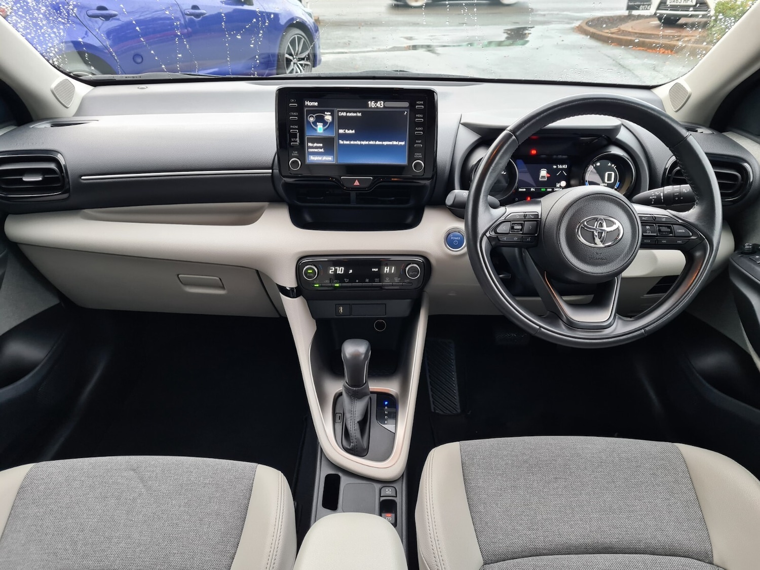 Used Toyota Yaris 2022 for sale - 76315811: Photo 18
