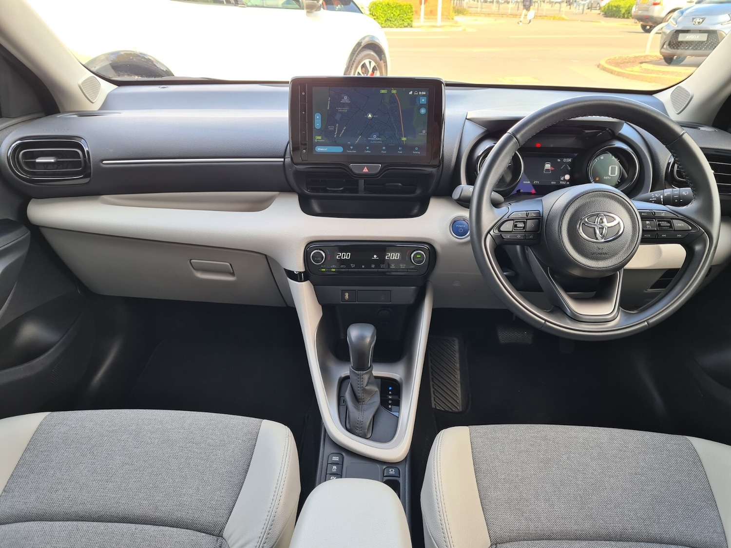 Used Toyota Yaris 2024 for sale - 77019851: Photo 11