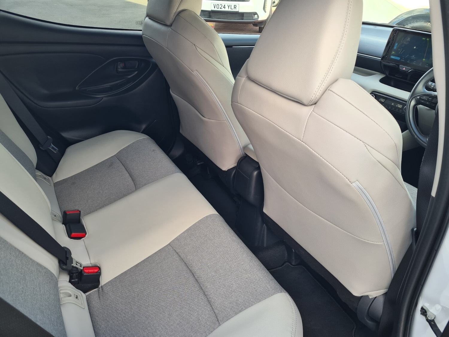 Used Toyota Yaris 2024 for sale - 77019851: Photo 18