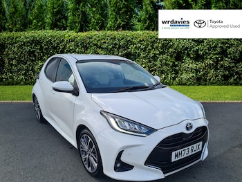 Used Toyota Yaris 2024 for sale - 77019851: Photo