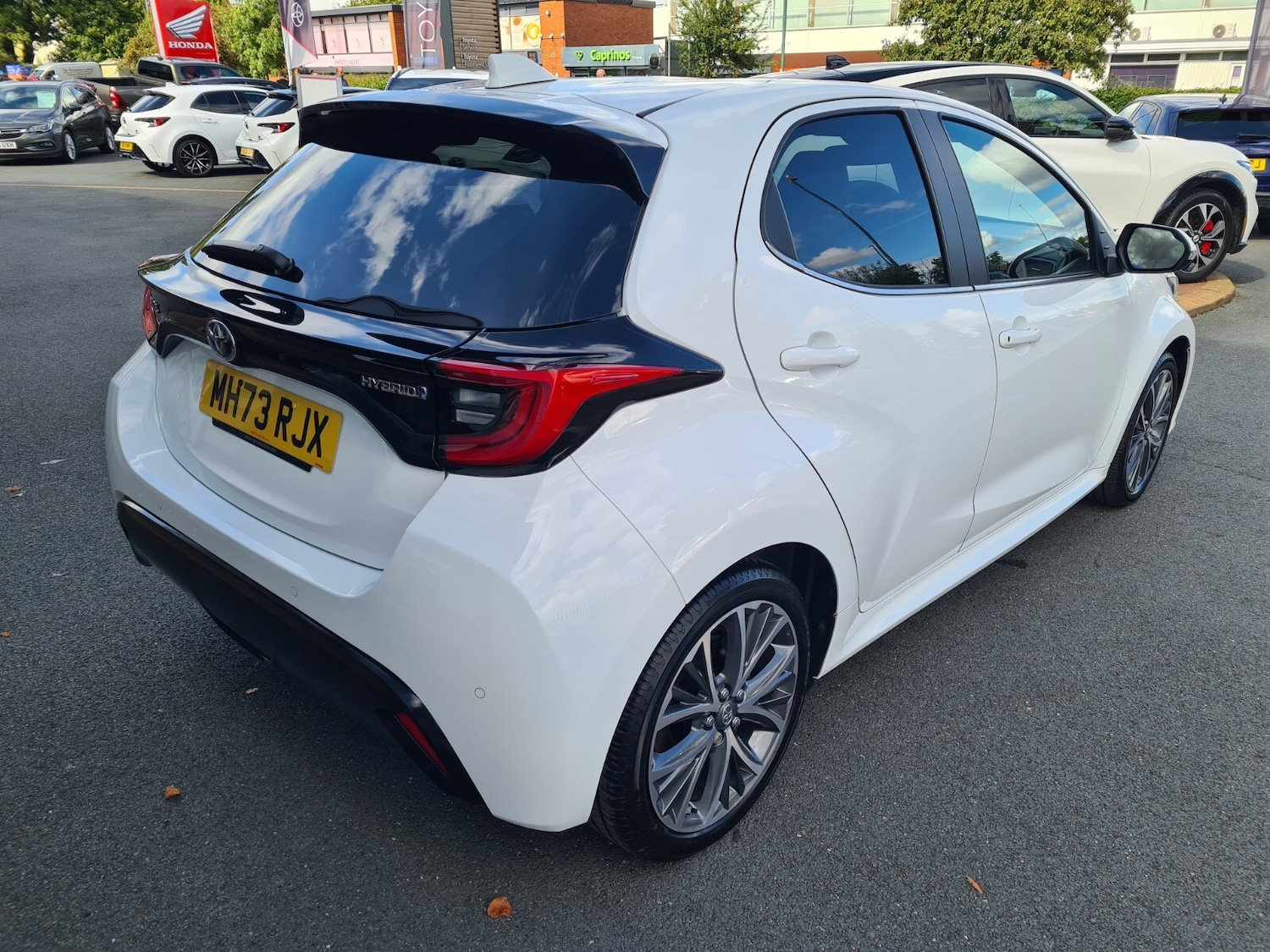 Used Toyota Yaris 2024 for sale - 77019851: Photo 4