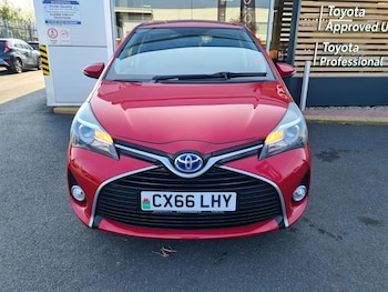 Used Toyota Yaris 2016 for sale - 77975574: Photo
