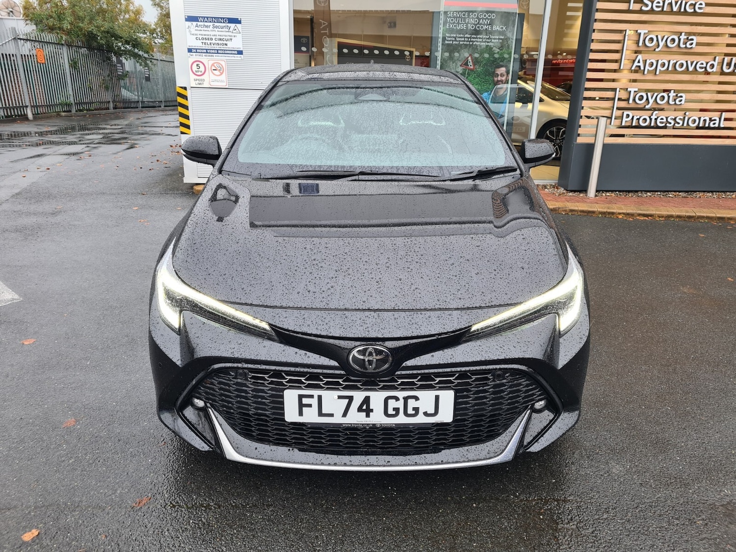 Used Toyota Corolla 2024 for sale - 76361839: Photo 2