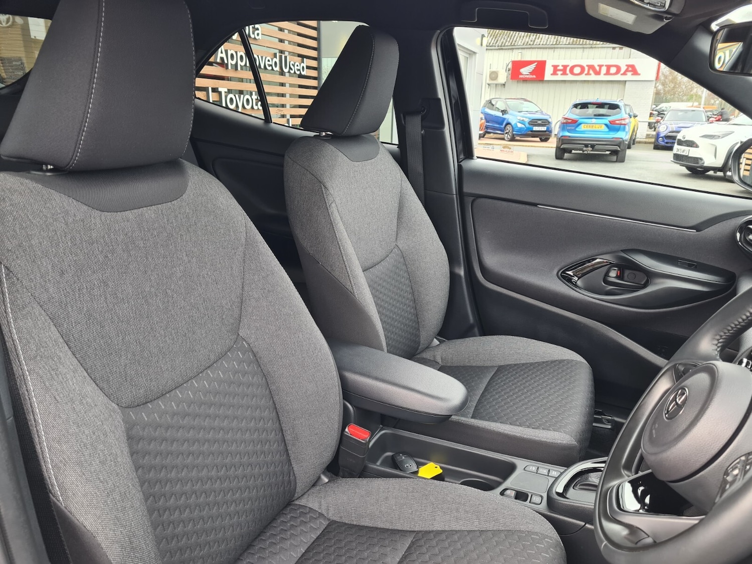 Used Toyota Yaris Cross 2025 for sale - 77581320: Photo 15