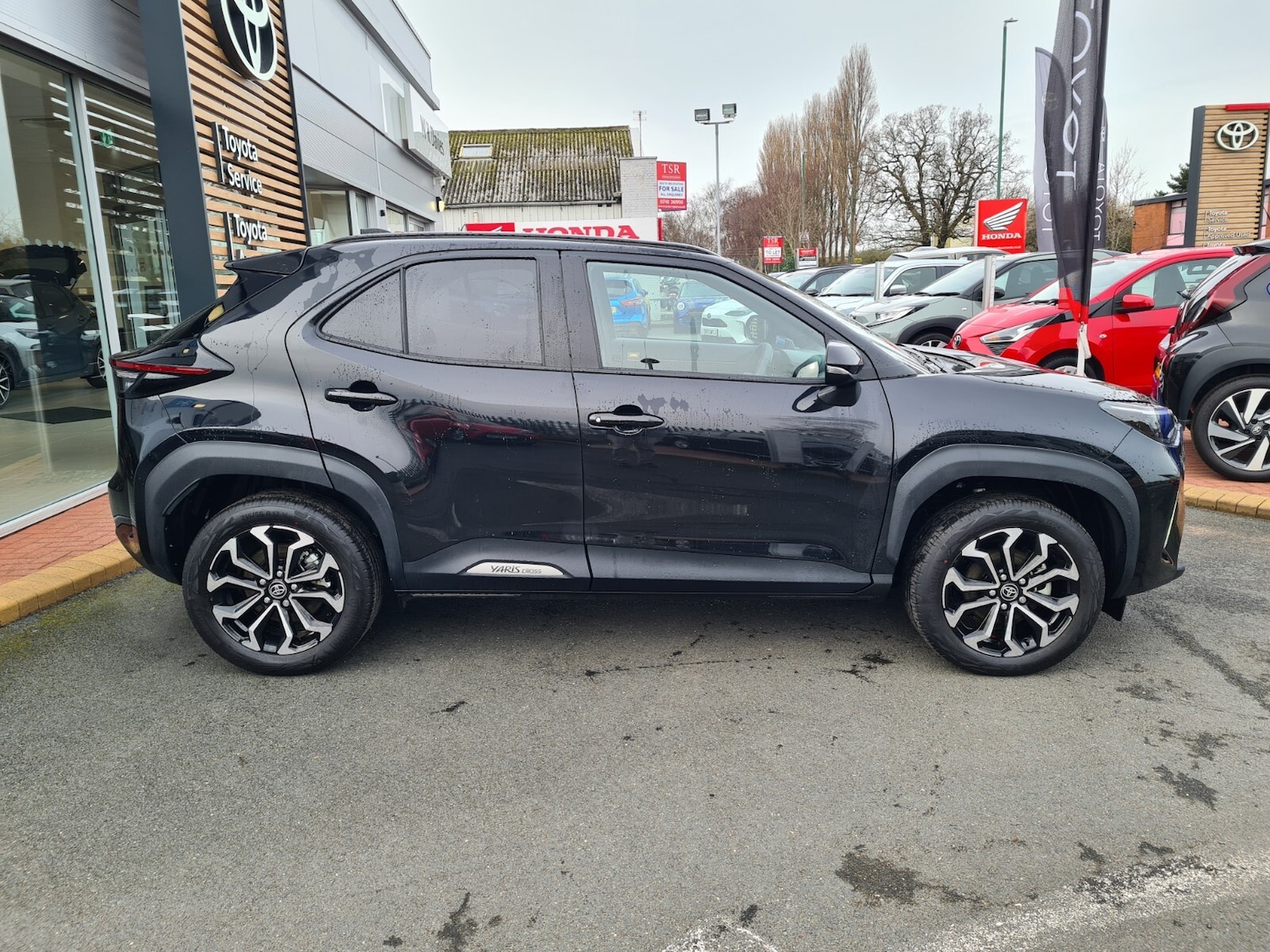 Used Toyota Yaris Cross 2025 for sale - 77581320: Photo 8