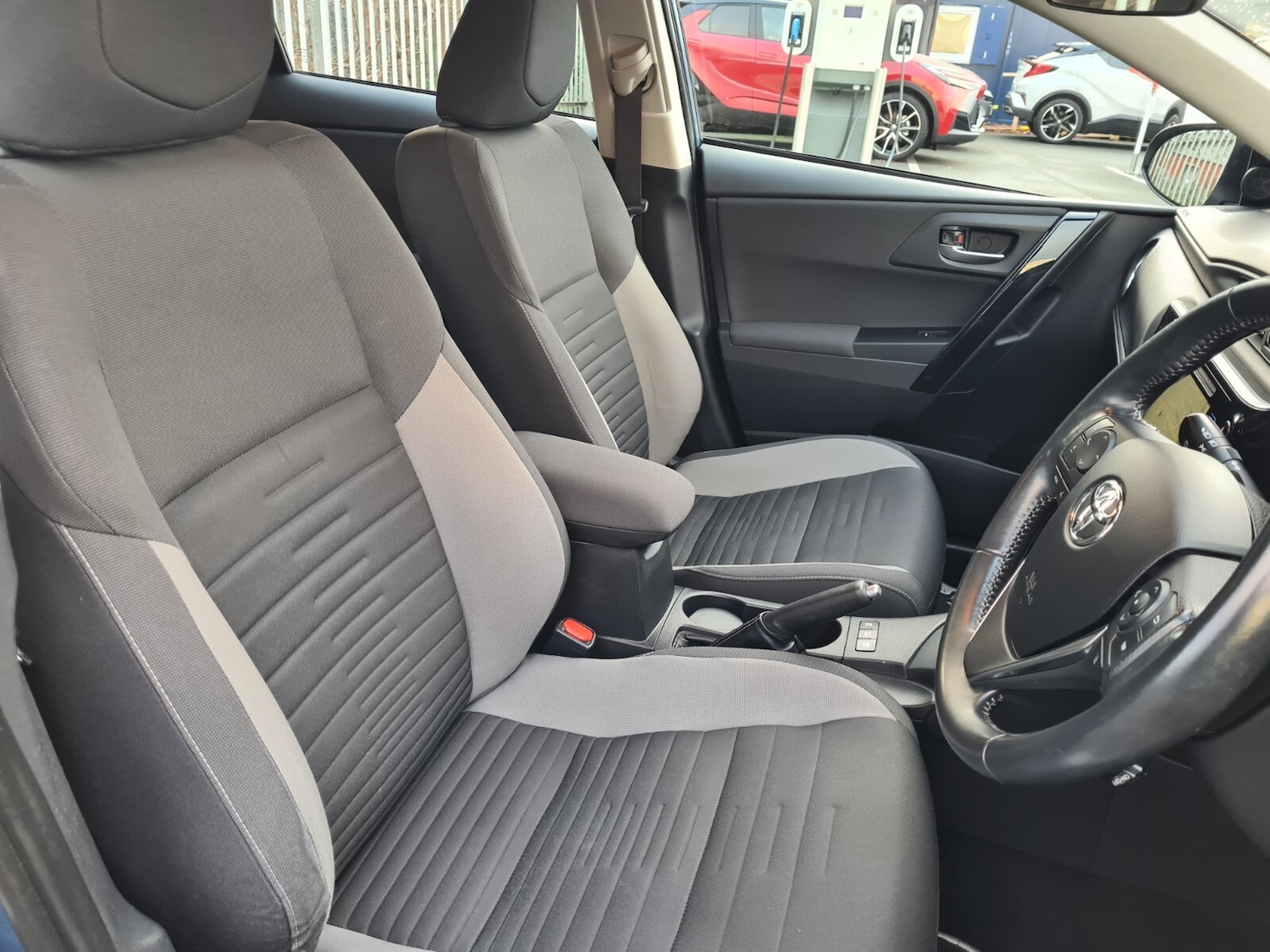 Used Toyota Auris 2018 for sale - 77019914: Photo 15