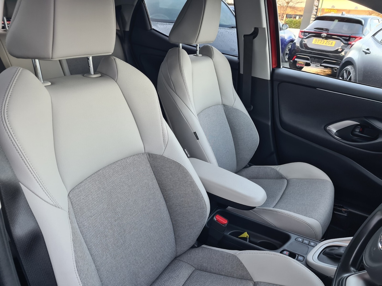 Used Toyota Yaris 2023 for sale - 77019873: Photo 16