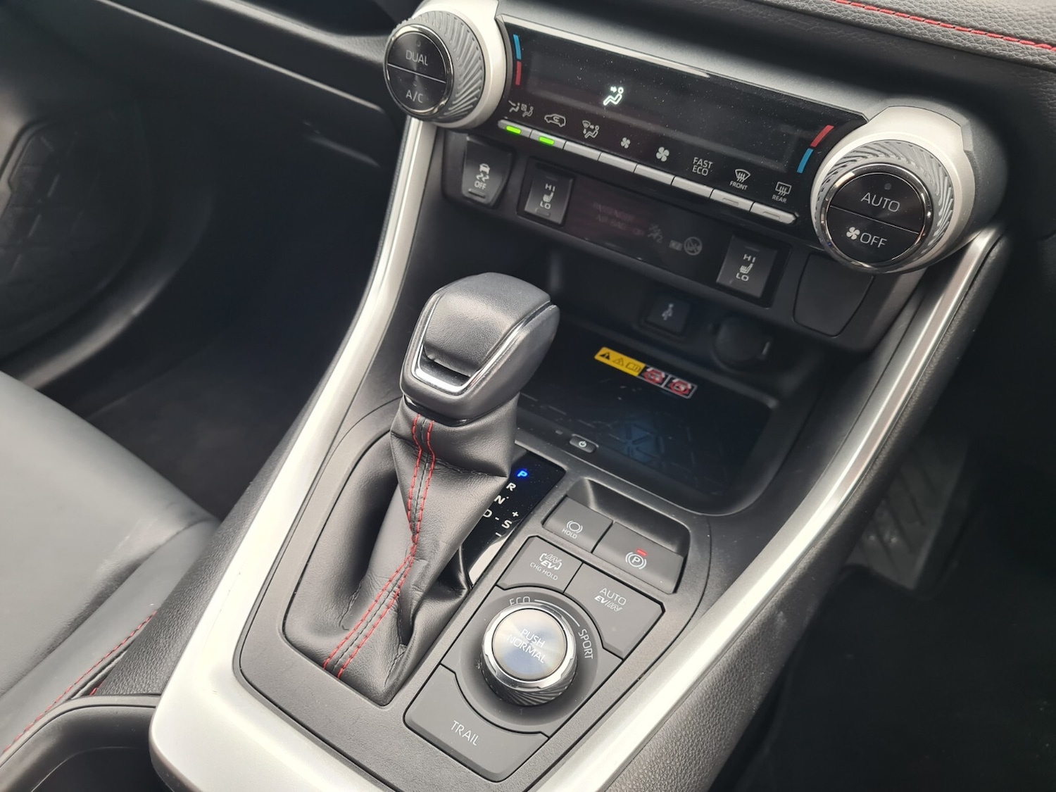 Used Toyota RAV4 2022 for sale - 77019842: Photo 17