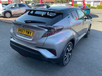 Used Toyota C-HR 2017 for sale - 74626900: Photo