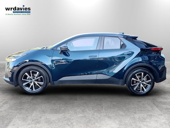 Used Toyota C-HR 2025 for sale - 79165301: Photo