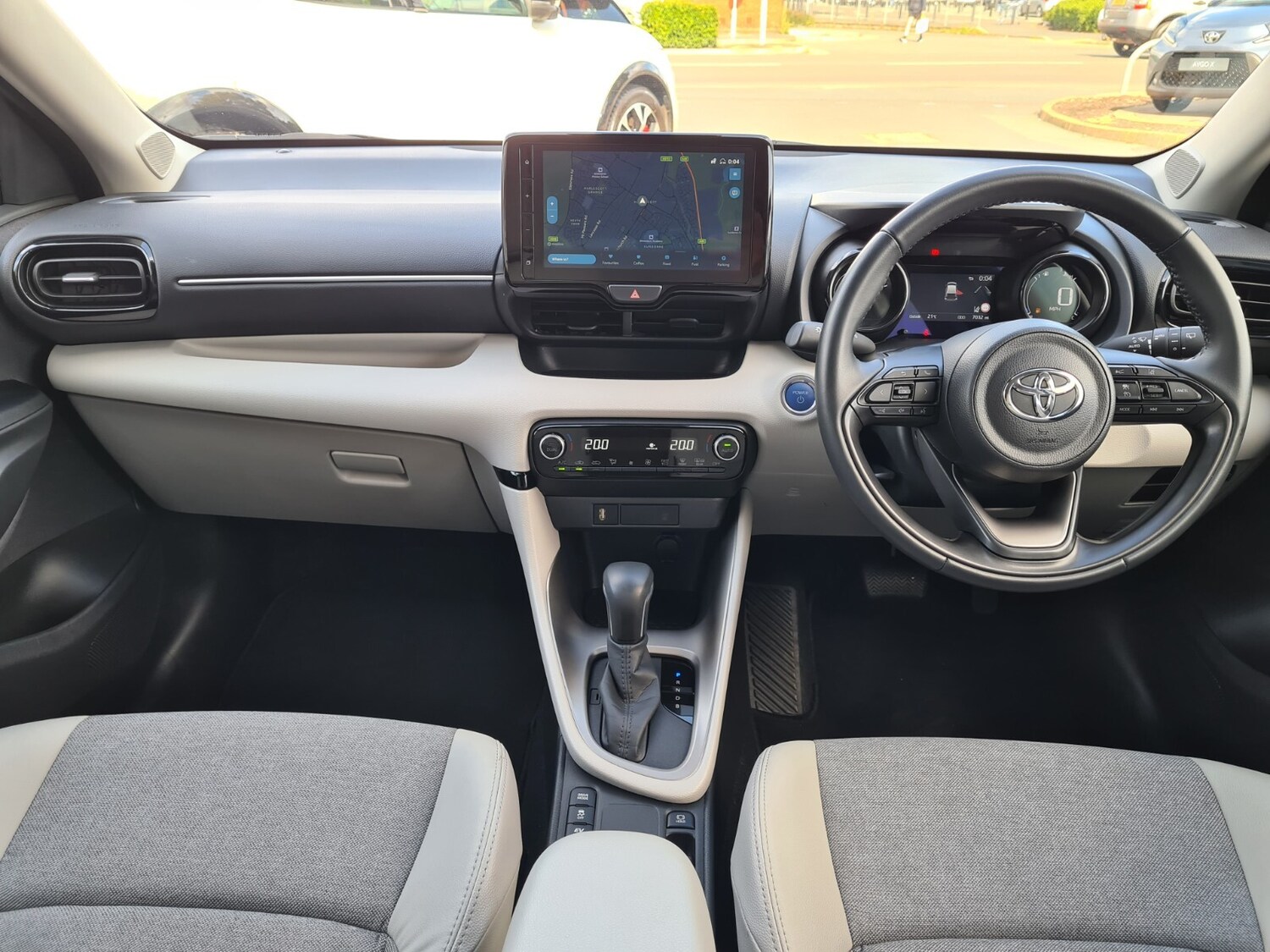 Used Toyota Yaris 2024 for sale - 76856468: Photo 11