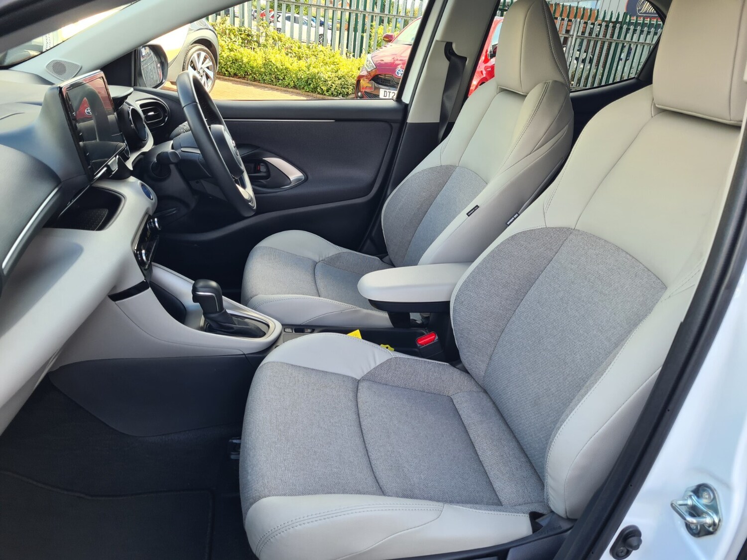 Used Toyota Yaris 2024 for sale - 76856468: Photo 22