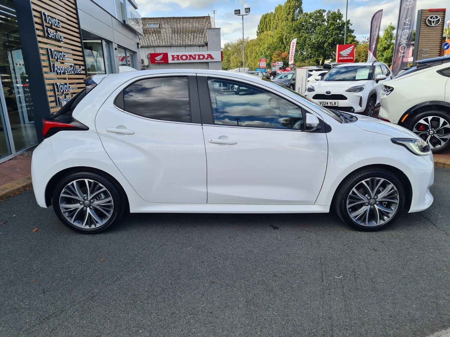 Used Toyota Yaris 2024 for sale - 76856468: Photo 7