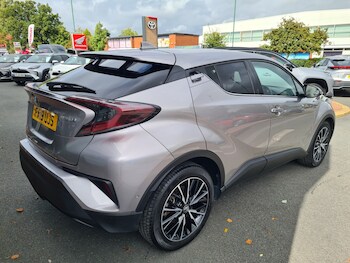 Used Toyota C-HR 2019 for sale - 76276747: Photo