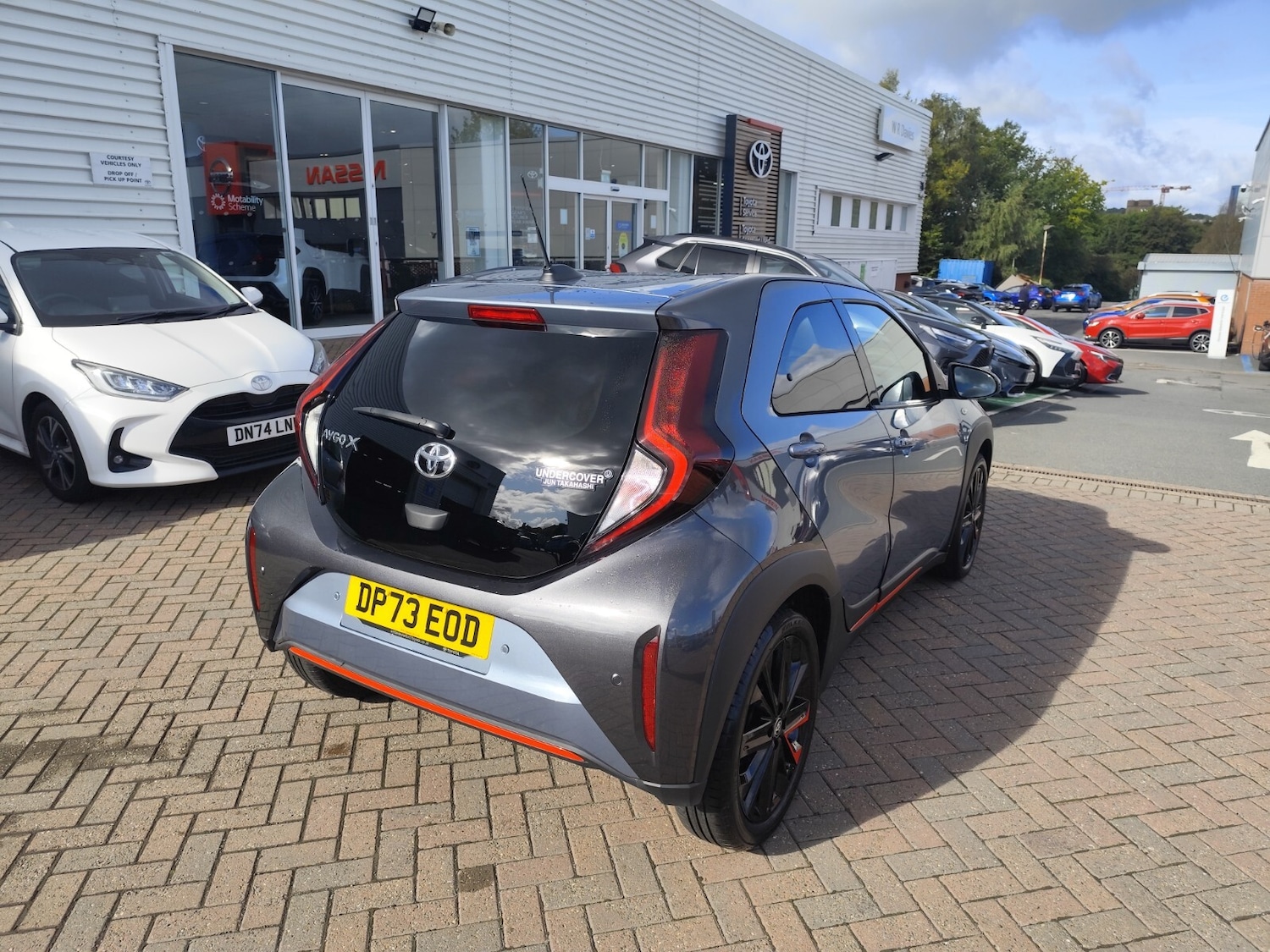 Used Toyota Aygo X 2023 for sale - 77165537: Photo 2