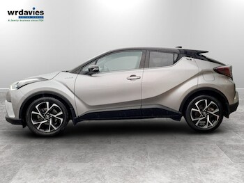 Used Toyota C-HR 2018 for sale - 77771263: Photo