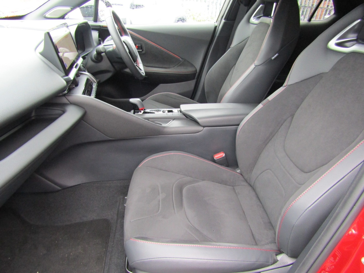 Used Toyota C-HR 2024 for sale - 76355194: Photo 22