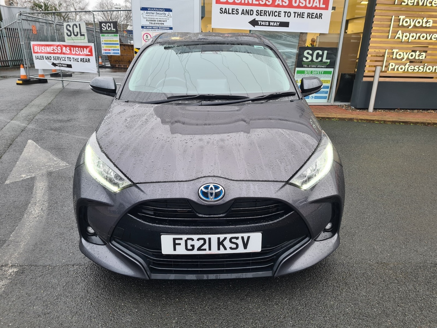 Used Toyota Yaris 2021 for sale - 77434930: Photo 2