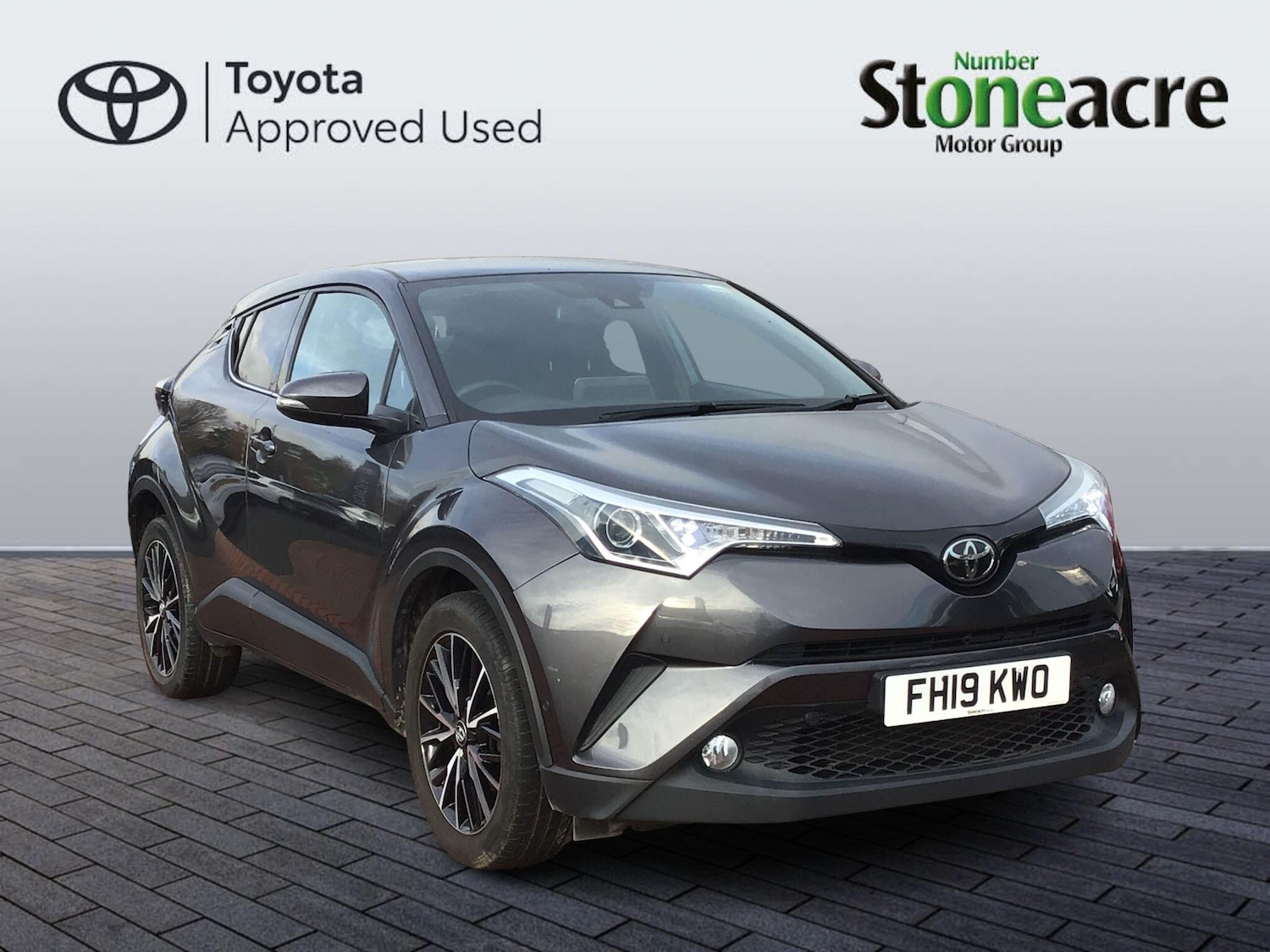 Used Toyota C-HR 2019 for sale - 76537600: Photo 1