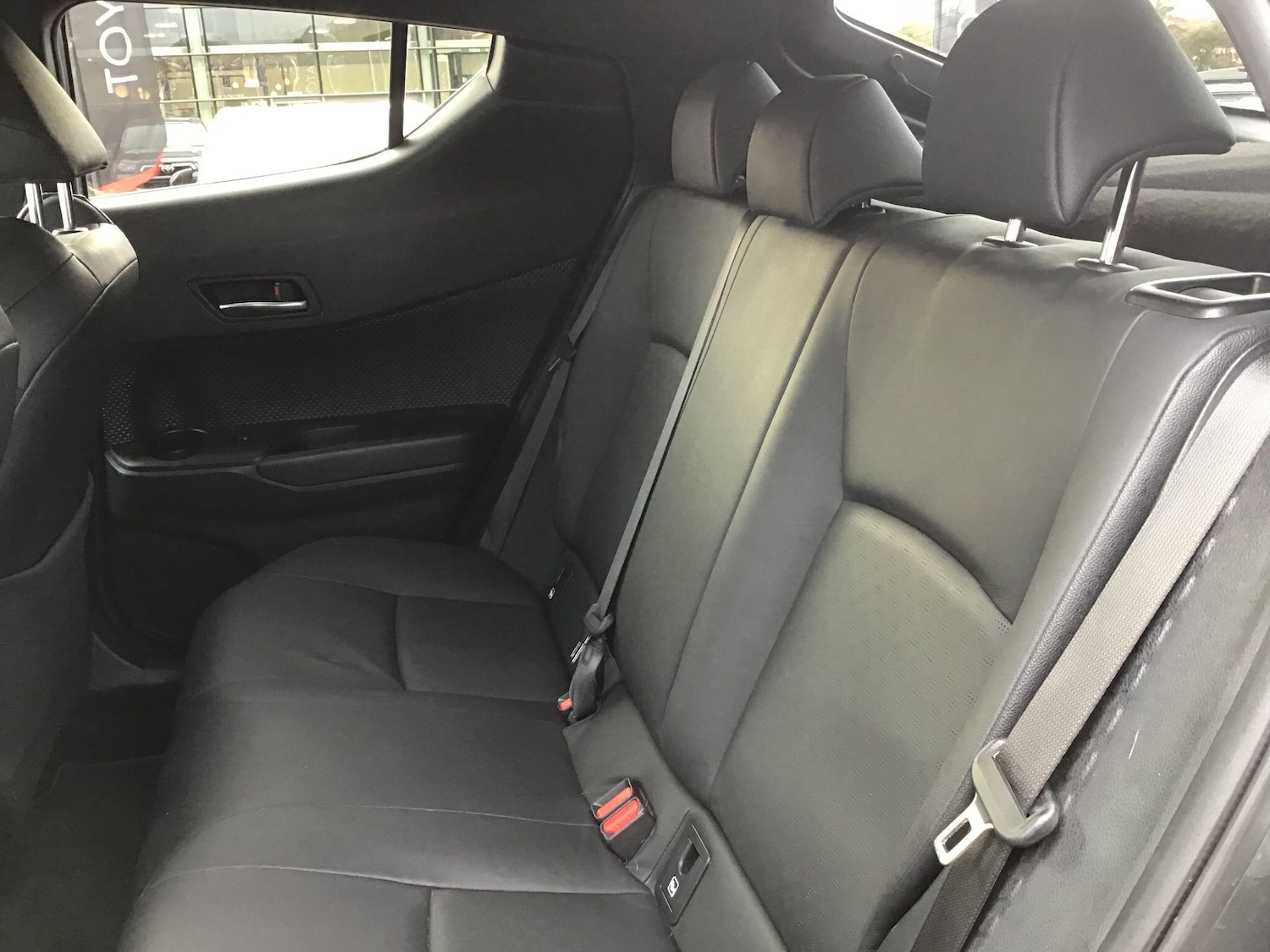 Used Toyota C-HR 2019 for sale - 76537600: Photo 20