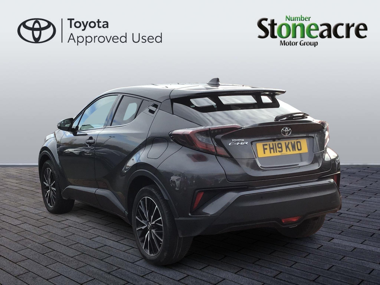 Used Toyota C-HR 2019 for sale - 76537600: Photo 7