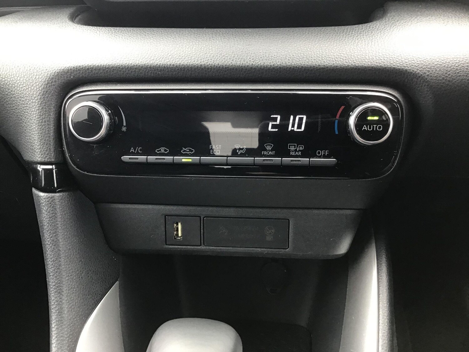 Used Toyota Yaris 2021 for sale - 78020383: Photo 12