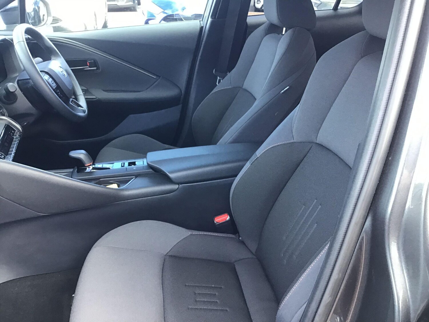 Used Toyota C-HR 2025 for sale - 78019657: Photo 17