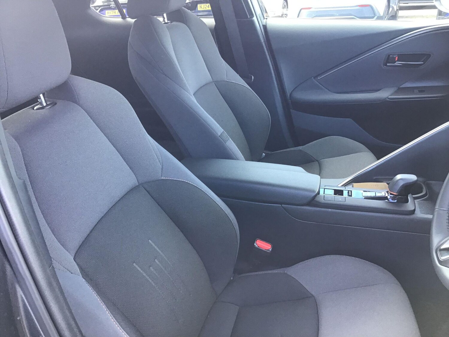 Used Toyota C-HR 2025 for sale - 78019657: Photo 18