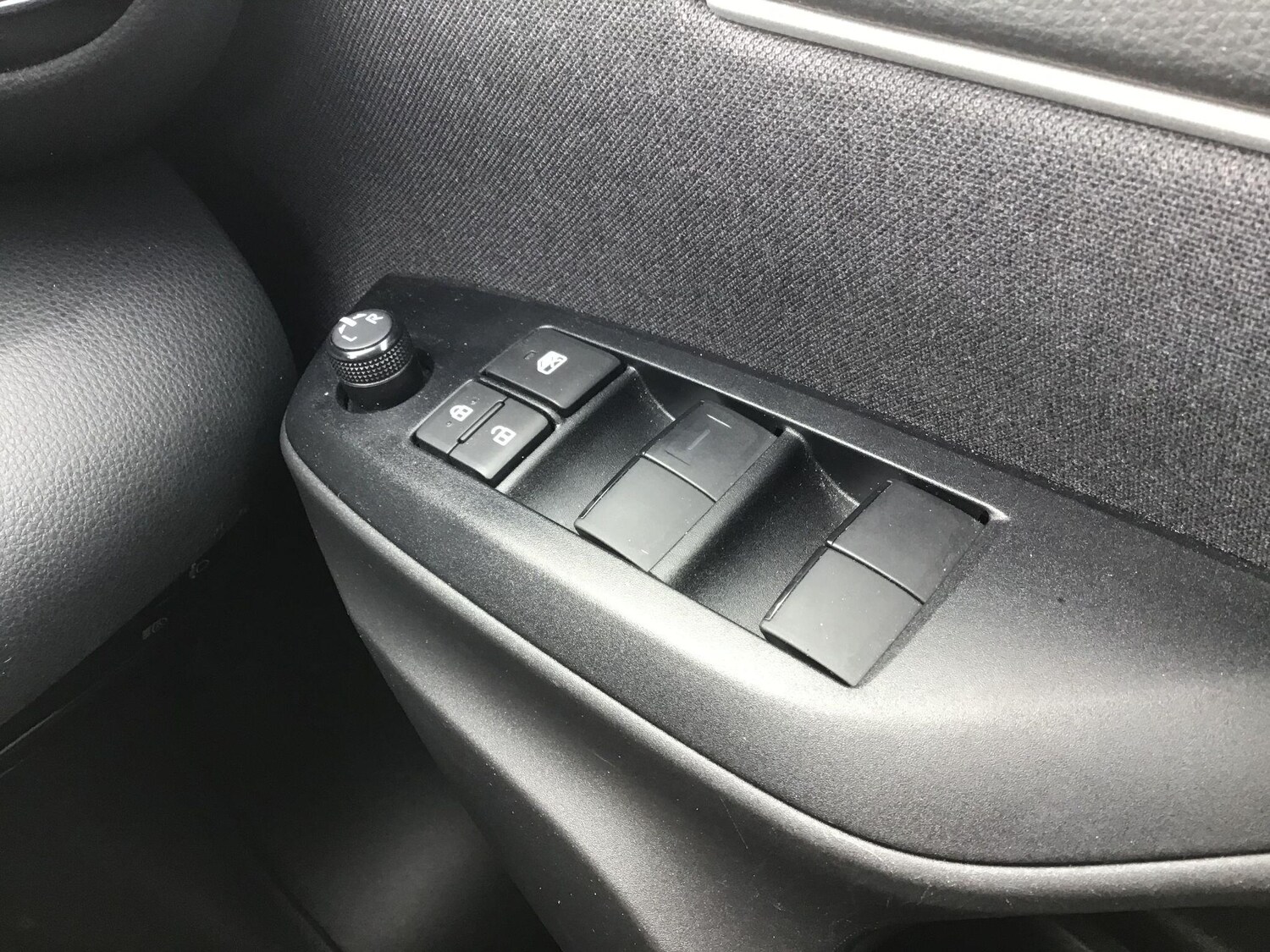 Used Toyota Yaris for sale - 77909465: Photo 16