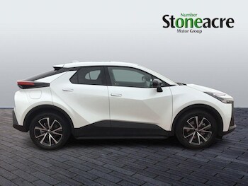 Used Toyota C-HR 2024 for sale - 76440589: Photo