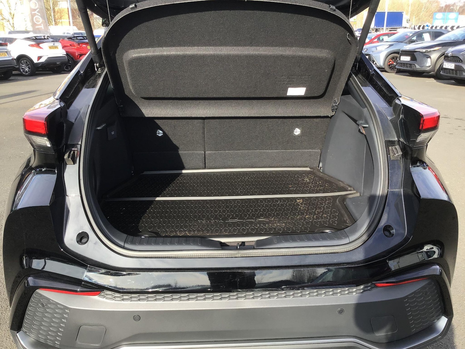 Used Toyota C-HR for sale - 77710511: Photo 12