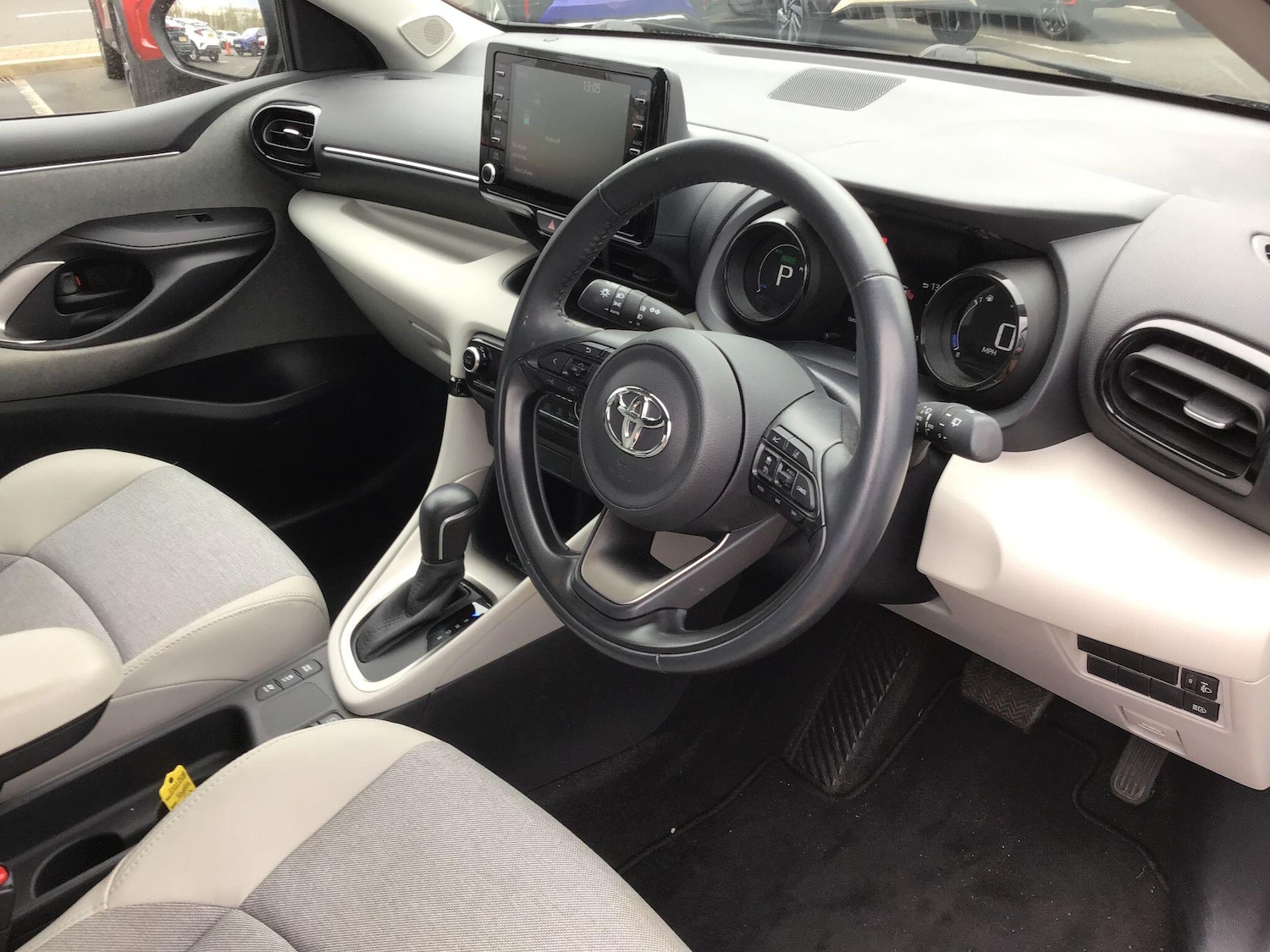 Used Toyota Yaris for sale - 78220266: Photo 9