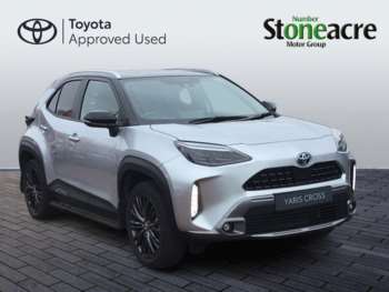 2022 (72) - 1.5 VVT-h Dynamic SUV 5dr Petrol Hybrid E-CVT AWD Euro 6 (s/s) (116 ps)