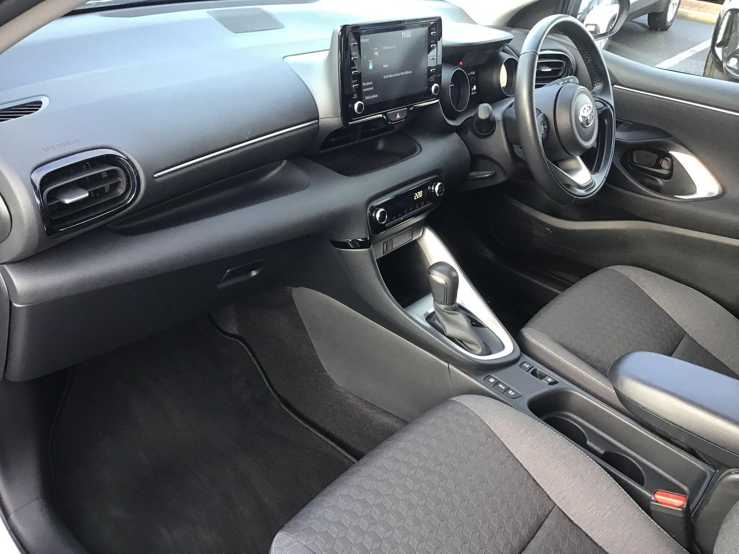 Used Toyota Yaris 2023 for sale - 77330375: Photo 13