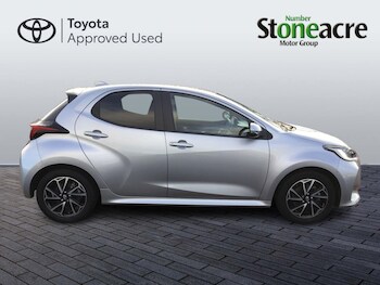 Used Toyota Yaris 2023 for sale - 77330375: Photo
