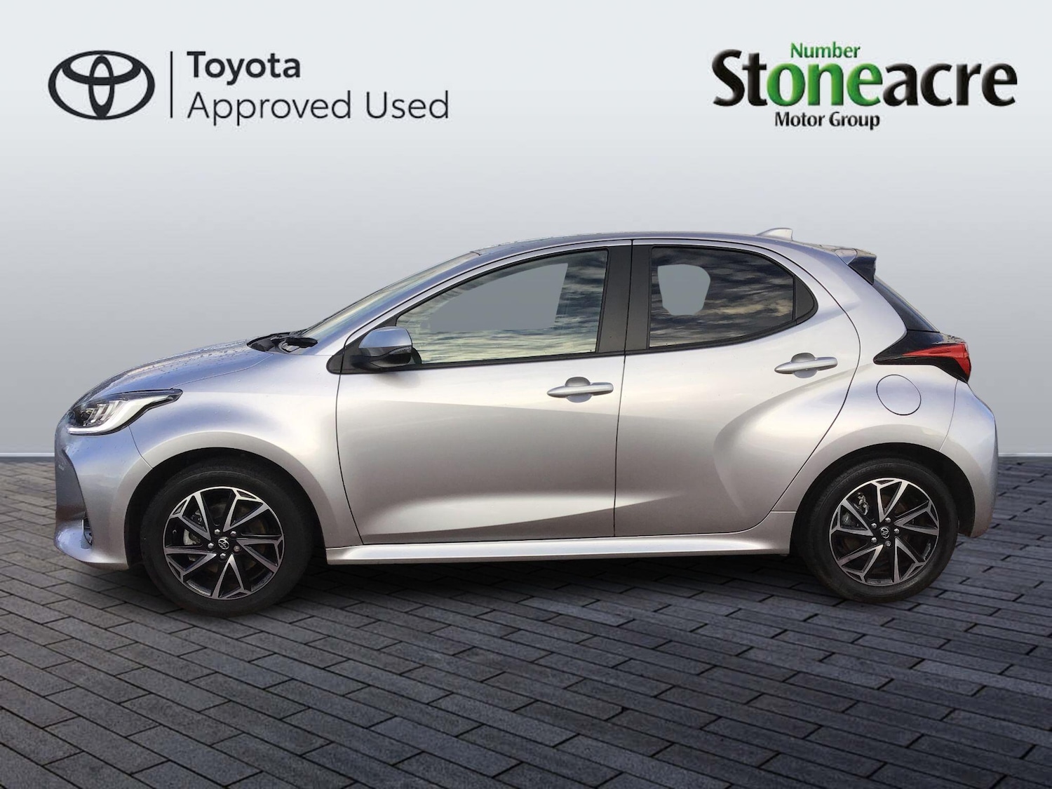 Used Toyota Yaris 2023 for sale - 77330375: Photo 8