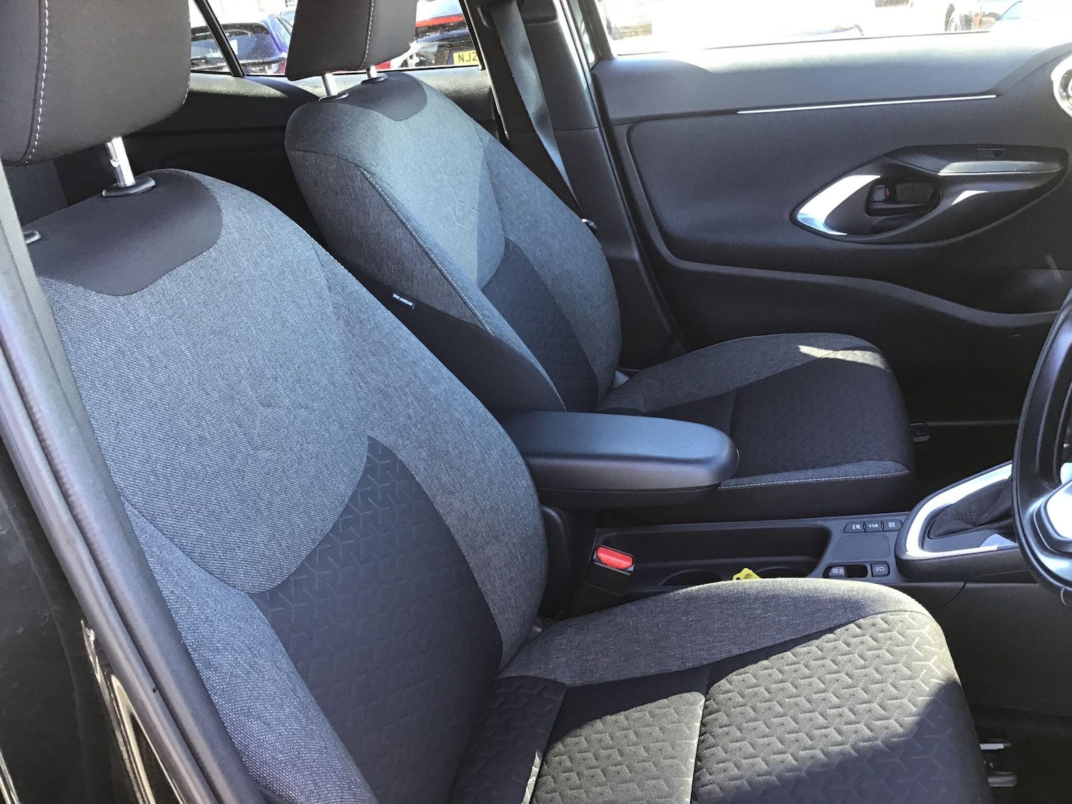 Used Toyota Yaris Cross 2022 for sale - 78048169: Photo 18