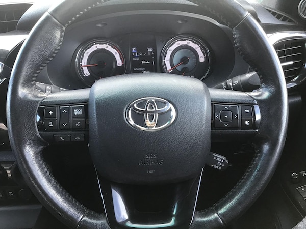 Used Toyota Hilux 2019 for sale - 76020819: Photo 18