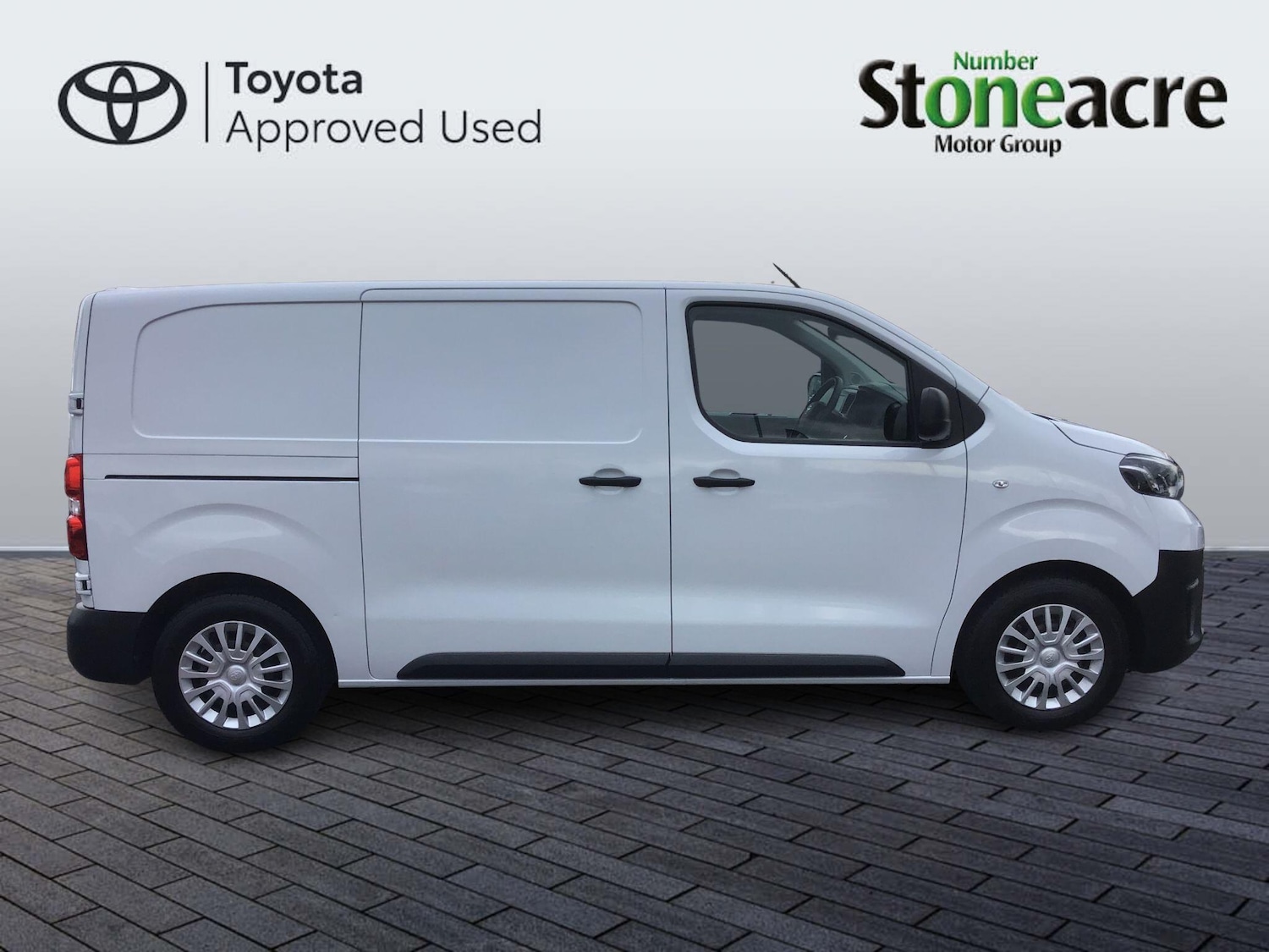 Used Toyota ProAce 2023 for sale - 77723620: Photo 2