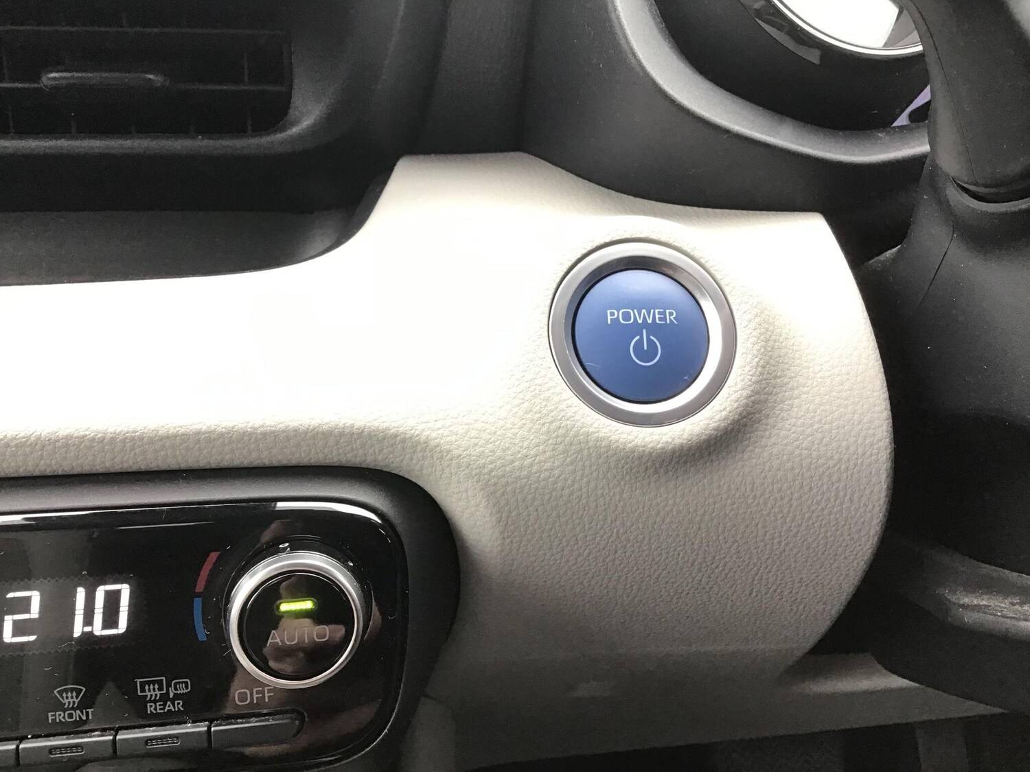 Used Toyota Yaris 2023 for sale - 78019650: Photo 12