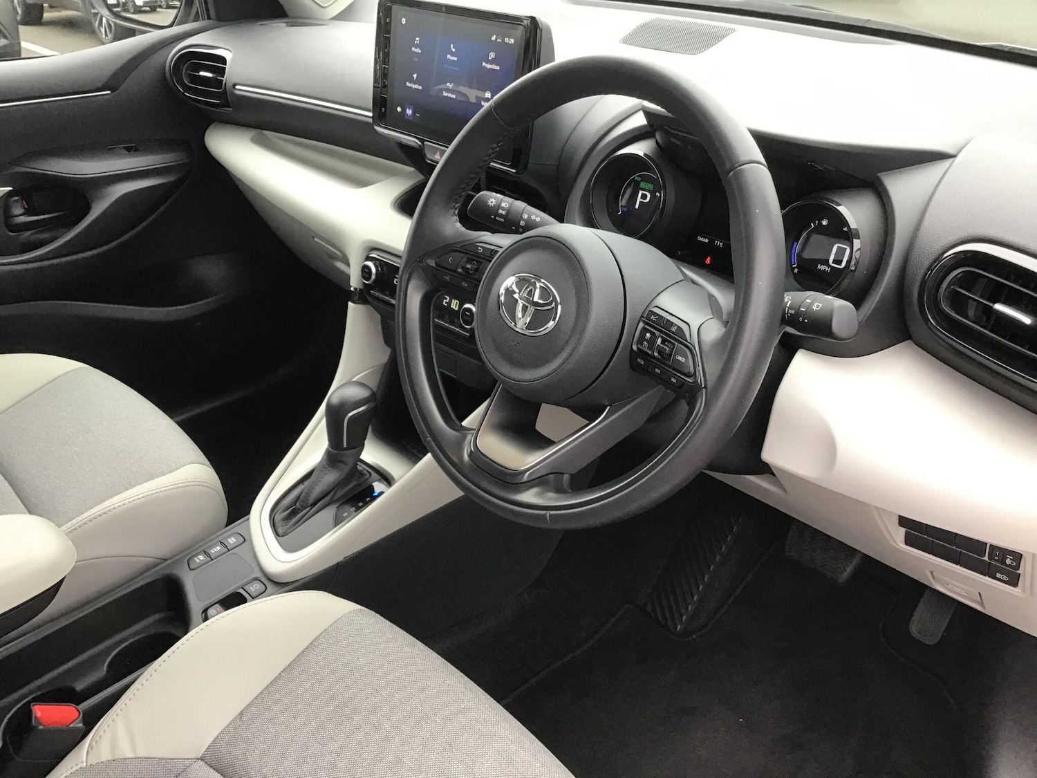 Used Toyota Yaris 2023 for sale - 78019650: Photo 9
