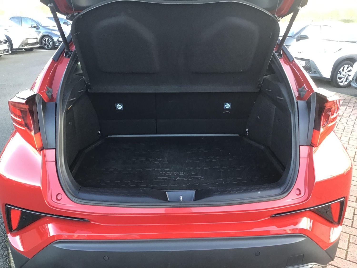 Used Toyota C-HR 2022 for sale - 77175058: Photo 12