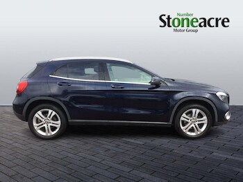 Used Mercedes-Benz GLA 2018 for sale - 77411917: Photo