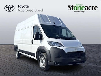 Toyota PROACE MAX feature image