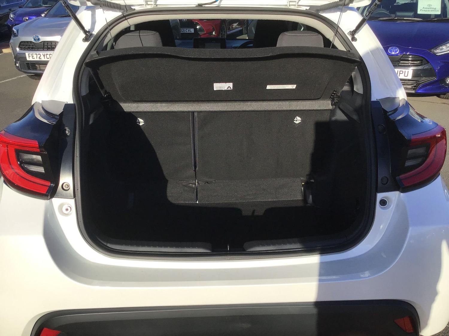 Used Toyota Yaris 2023 for sale - 76613059: Photo 12